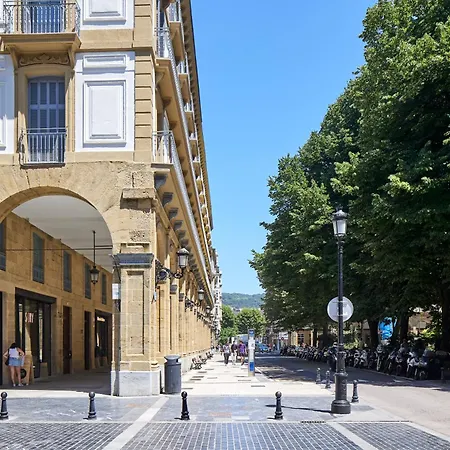 Moonlight By Feelfreerentals Сан-Себастьян